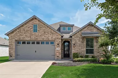 330 Windsor Street, Waxahachie, TX 75165 - Photo 1