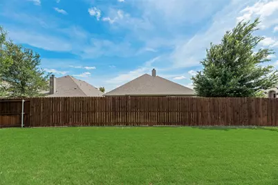 330 Windsor Street, Waxahachie, TX 75165 - Photo 21
