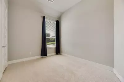 330 Windsor Street, Waxahachie, TX 75165 - Photo 11