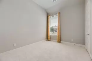 330 Windsor St, Waxahachie, TX 75165 - Photo 13