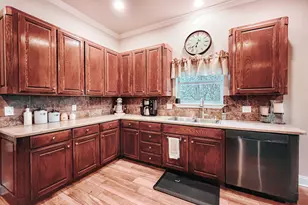 1504 Wade St, Corsicana, TX 75110 - Photo 13