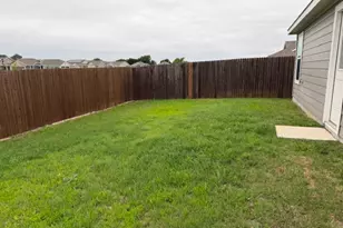 325 Carthage Dr, Princeton, TX 75407 - Photo 13