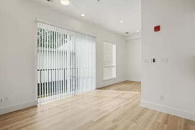 2217 N Fitzhugh Avenue #204, Dallas, TX 75204 - Photo 15