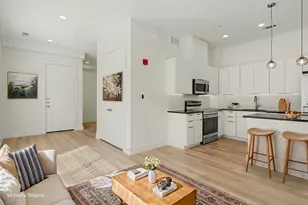 2217 N Fitzhugh Ave, Dallas, TX 75204 - Photo 1