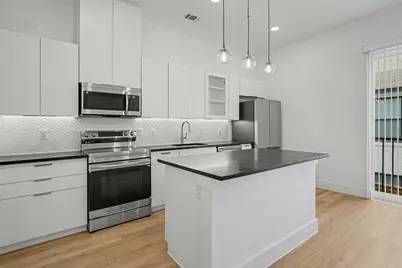 2217 N Fitzhugh Avenue #202, Dallas, TX 75204 - Photo 19