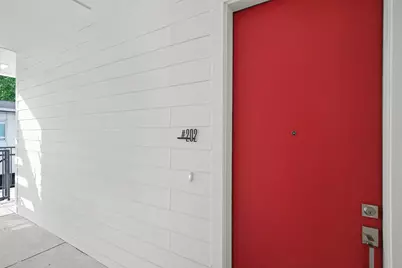 2217 N Fitzhugh Avenue #202, Dallas, TX 75204 - Photo 5