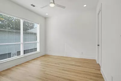 2217 N Fitzhugh Avenue #202, Dallas, TX 75204 - Photo 21