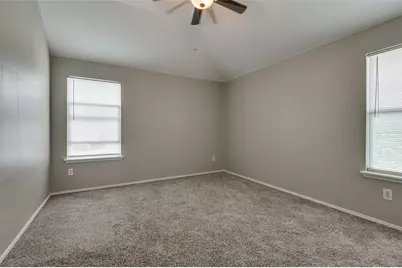 817 Pryor Drive, Arlington, TX 76001 - Photo 11