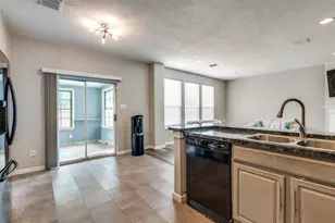 817 Pryor Dr, Arlington, TX 76001 - Photo 23