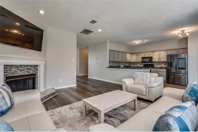 817 Pryor Drive, Arlington, TX 76001 - Photo 5
