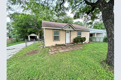 2132 N Sylvania Avenue, Fort Worth, TX 76111 - Photo 1