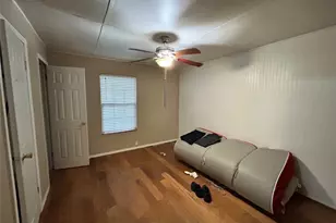 2132 N Sylvania Ave, Fort Worth, TX 76111 - Photo 11