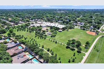 7335 La Sobrina Drive, Dallas, TX 75248 - Photo 29