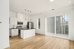 2217 N Fitzhugh Ave, Dallas, TX 75204 - Photo 9
