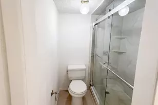 5300 Keller Springs Rd, Dallas, TX 75248 - Photo 23