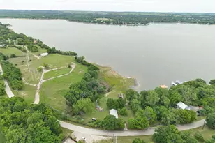 542 W Lake Dr, Weatherford, TX 76087 - Photo 31