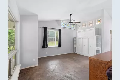 542 W Lake Drive, Weatherford, TX 76087 - Photo 7