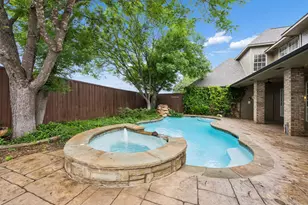 6825 Oak Park Ln, Plano, TX 75023 - Photo 35