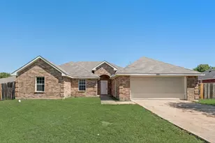 1019 Balkan Dr, Lancaster, TX 75134 - Photo 1