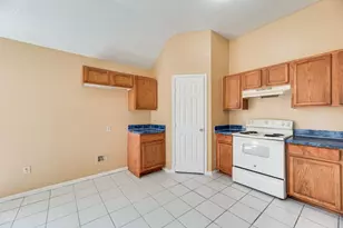 1019 Balkan Dr, Lancaster, TX 75134 - Photo 11