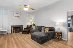 903 Santa Fe Dr, Saginaw, TX 76131 - Photo 9