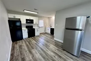 801 Kingdom Cir, Waxahachie, TX 75165 - Photo 5