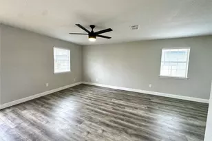 801 Kingdom Cir, Waxahachie, TX 75165 - Photo 7