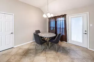 2075 Sunset Ln, Lewisville, TX 75067 - Photo 13