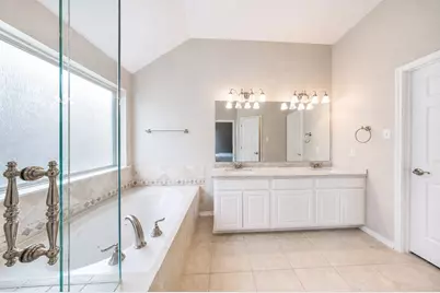 2075 Sunset Lane, Lewisville, TX 75067 - Photo 17