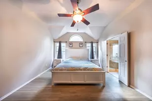 2075 Sunset Ln, Lewisville, TX 75067 - Photo 15