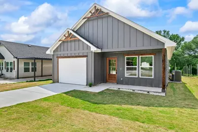 805 Arrowhead Court, Granbury, TX 76048 - Photo 7