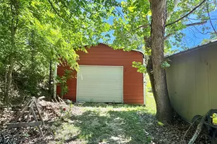 1135 Ira Ward Ln, Gainesville, TX 76240 - Photo 3
