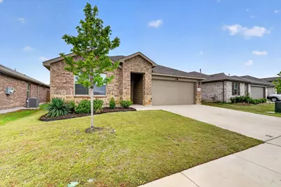 8209 Wading River Drive, Fort Worth, TX 76131 - Photo 3