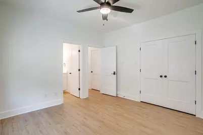 2345 Benbrook Drive, Fort Worth, TX 76110 - Photo 9
