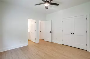 2345 Benbrook Dr, Fort Worth, TX 76110 - Photo 9