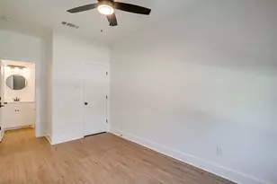 2345 Benbrook Dr, Fort Worth, TX 76110 - Photo 5