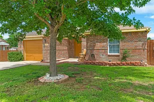 3145 Ronay Dr, Forest Hill, TX 76140 - Photo 3