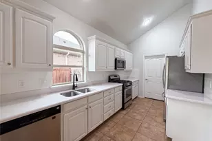 12817 Breckenridge Ct, Fort Worth, TX 76177 - Photo 11