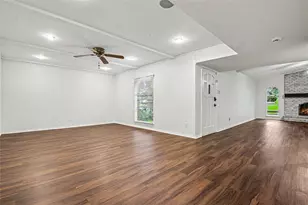 2905 Arcadia Ln, Carrollton, TX 75007 - Photo 9