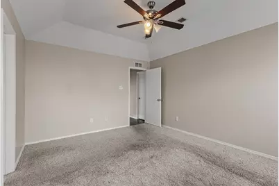 1012 High Crest Drive, Azle, TX 76020 - Photo 11