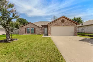 1012 High Crest Dr, Azle, TX 76020 - Photo 1