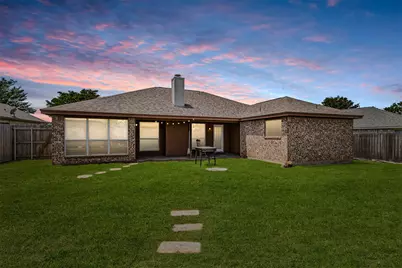 1012 High Crest Drive, Azle, TX 76020 - Photo 1