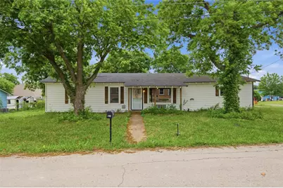 723 Clements Avenue, Van Alstyne, TX 75495 - Photo 1