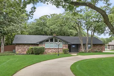 4500 Hacienda Drive, Arlington, TX 76017 - Photo 3