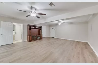 4500 Hacienda Drive, Arlington, TX 76017 - Photo 15