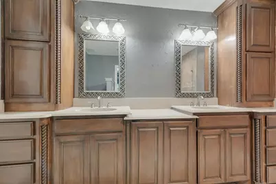 4500 Hacienda Drive, Arlington, TX 76017 - Photo 23