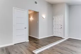 1506 Carnation Dr, Lewisville, TX 75067 - Photo 3