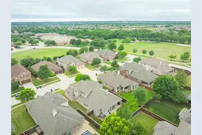 5320 Grovewood Drive, McKinney, TX 75071 - Photo 3
