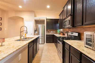 5320 Grovewood Drive, McKinney, TX 75071 - Photo 13