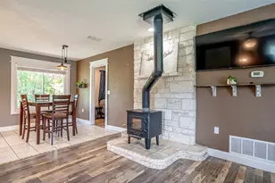 8147 Fawn Cir, Granbury, TX 76049 - Photo 7